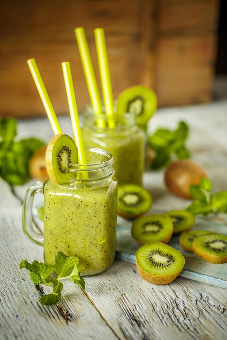 Batidos de kiwi caseros frescos