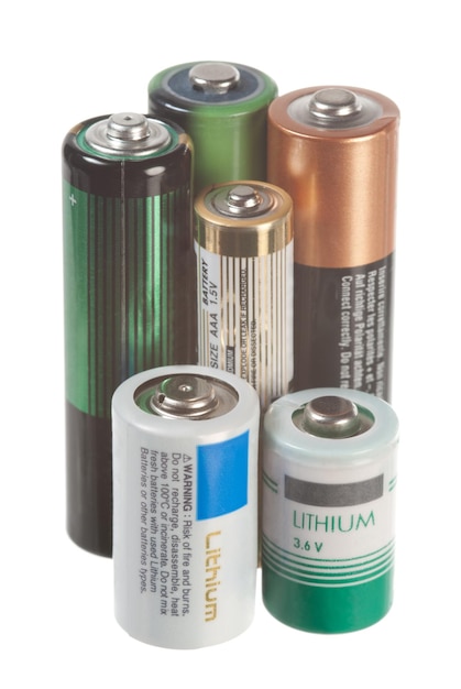 Batterien auf Weiß