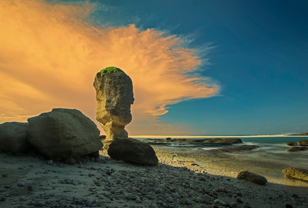 Batu payung, ilha de lombok, indonésia