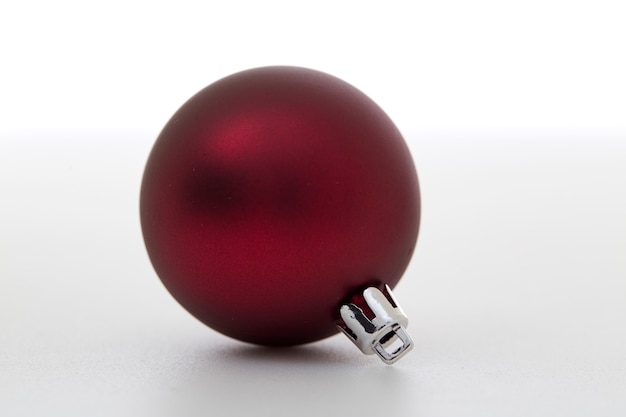 Bauble vermelho com fita vermelha, foto