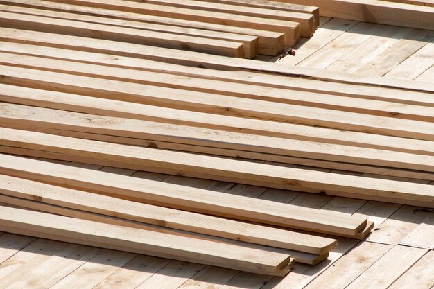 Baumaterial aus Holzplatten