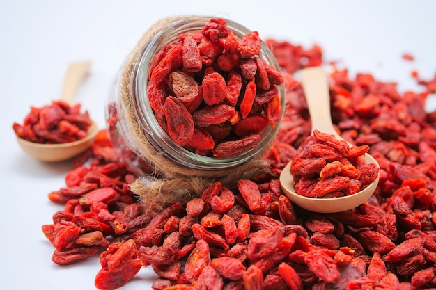 bayas rojas secas de goji para una dieta saludable