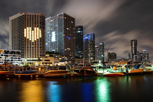 Bayside Miami Downtown Macarthur Causeway vom venezianischen Causeway Miami