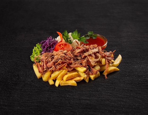 Bbq Pulled Pork mit Pommes frites