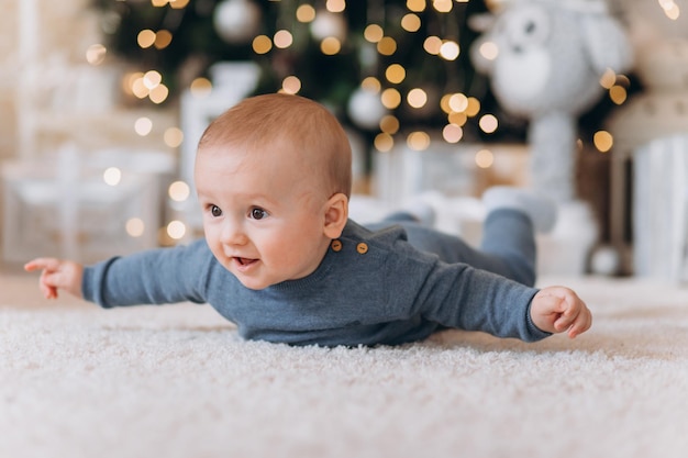 bebe año nuevo en el estudio