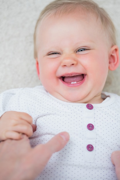 Foto bebê sorrindo