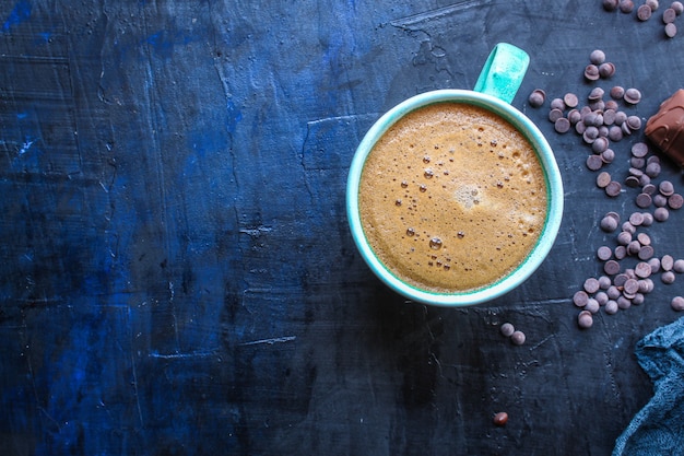 bebida de café e grãos de café