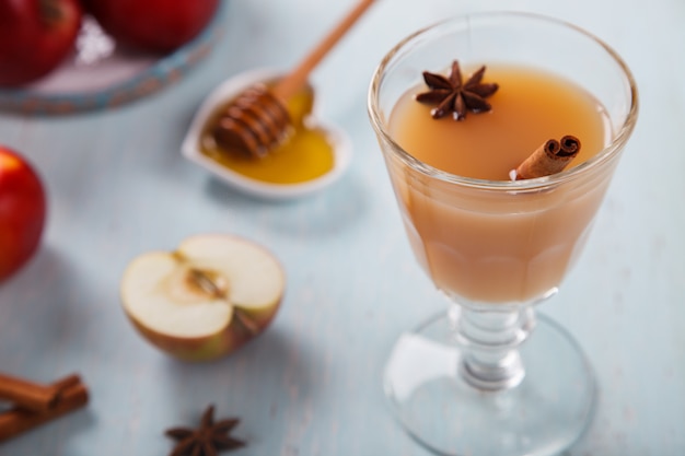 Bebida de cidra de maçã, suco, cidra com especiarias