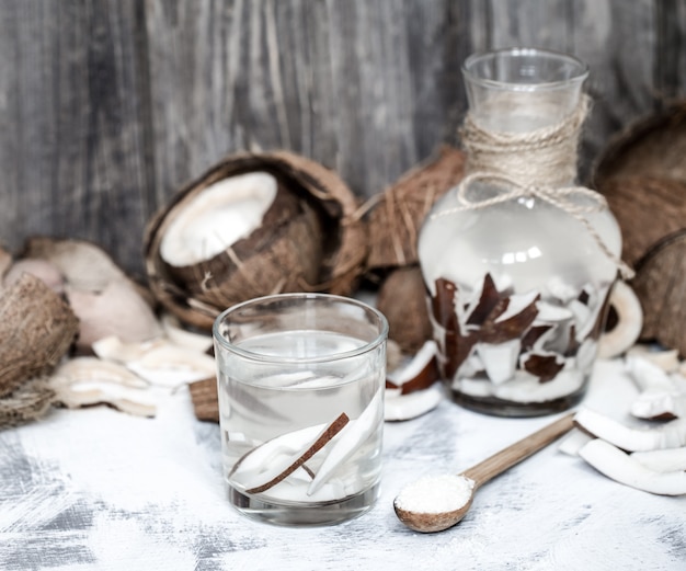 Foto bebida de coco de verão