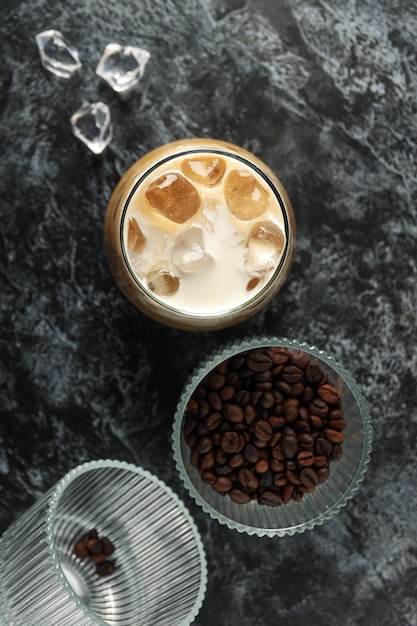 Bebida fría para refrescar café helado Bebida fresca de verano