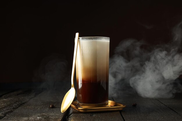 Bebida gelada para um café gelado refrescante Bebida fresca de verão