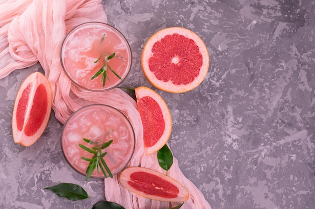 Bebida de pomelo con hielo Primer plano Lay