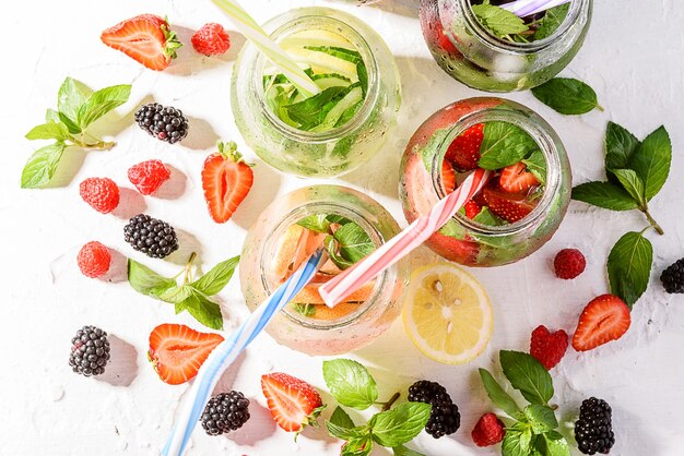 Bebida refrescante de vitaminas com frutas