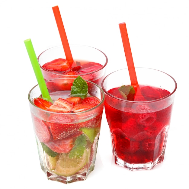 Bebida refrescante con fresas