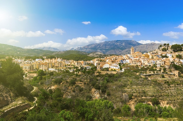 Bela aldeia de montanha polop de la marina espanha