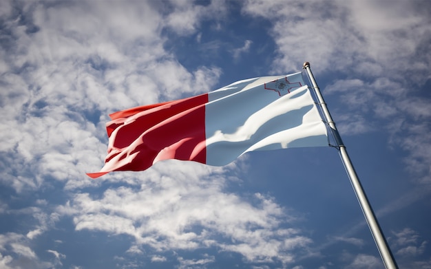 Bela bandeira do estado nacional de Malta tremulando