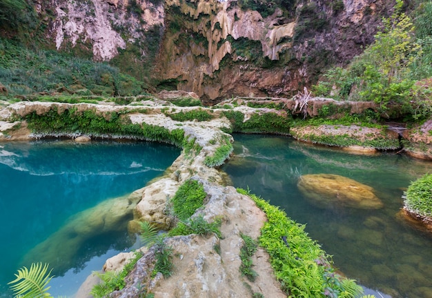 Bela cachoeira na selva, México