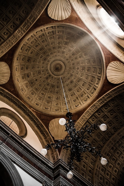 Foto bela cidade italiana, roma apaixonada