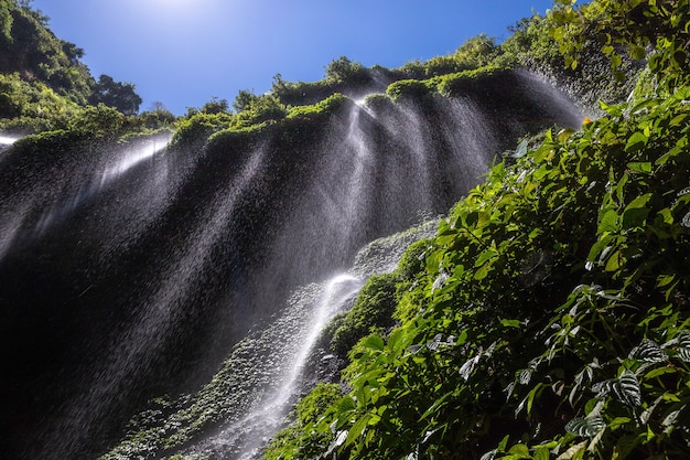 bela cortina de cachoeira