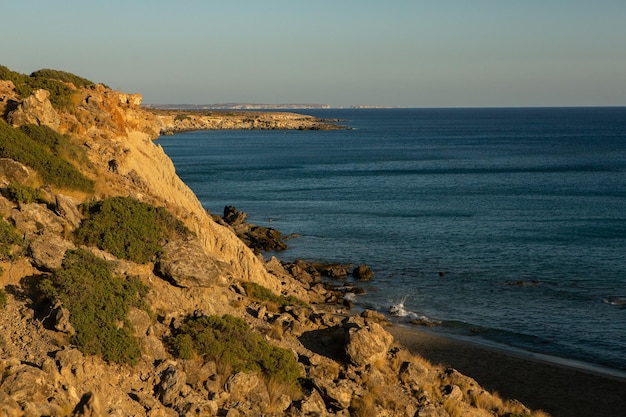 Bela foto de paisagem da ilha de Creta, Grécia. Natureza de verão de Creta. Turismo tranquilo