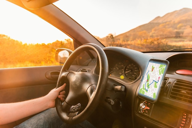 Foto bela foto do painel de instrumentos na frente do motorista do assento do passageiro em um carro