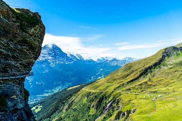 Bela montanha Alpes em Grindelwald, Suíça