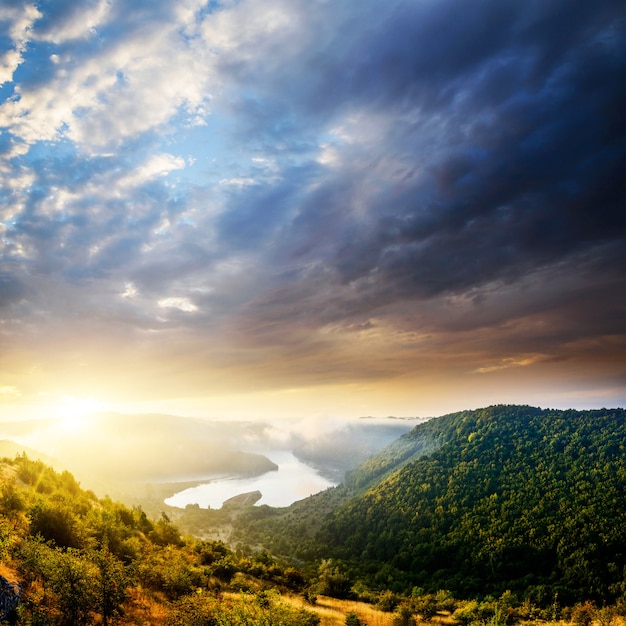 Bela paisagem da montanha