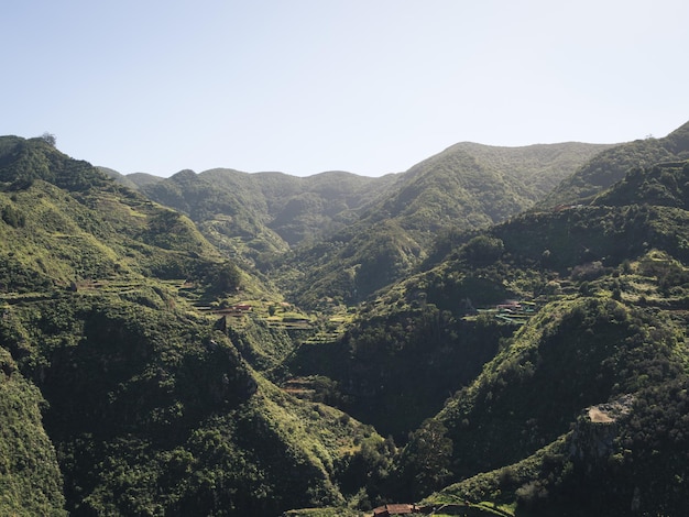 Bela paisagem de montanhas anaga