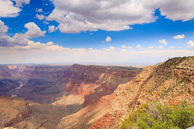 Bela paisagem do Parque Nacional do Grand Canyon, Arizona. Panorama dos EUA. Formações geológicas