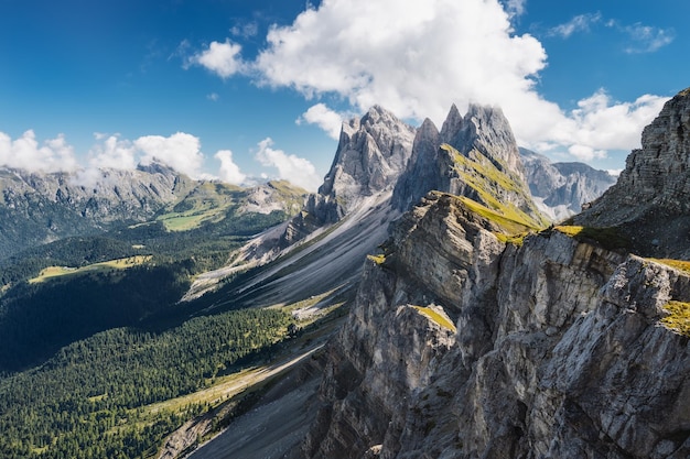 Bela paisagem do pico de Seceda nas Dolomitas Alpes Odle cordilheira Tirol do Sul Itália Europa
