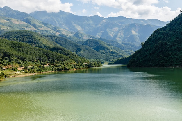 bela paisagem, província de Lai Chau, Vietnã, Nam na River