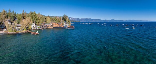 Bela vista aérea do lago tahoe de cima na Califórnia EUA