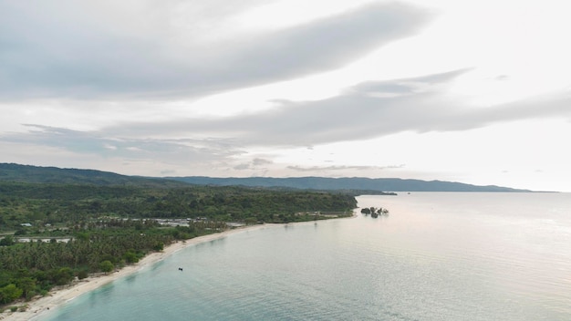 Bela vista da praia de cima