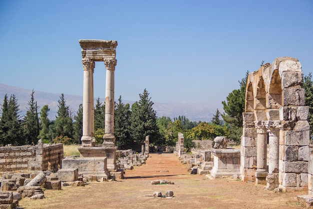 Bela vista das ruínas da antiga cidade de anjar, líbano