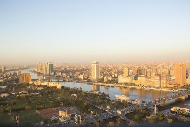 Bela vista do centro do Cairo da Torre do Cairo, no Cairo, Egito