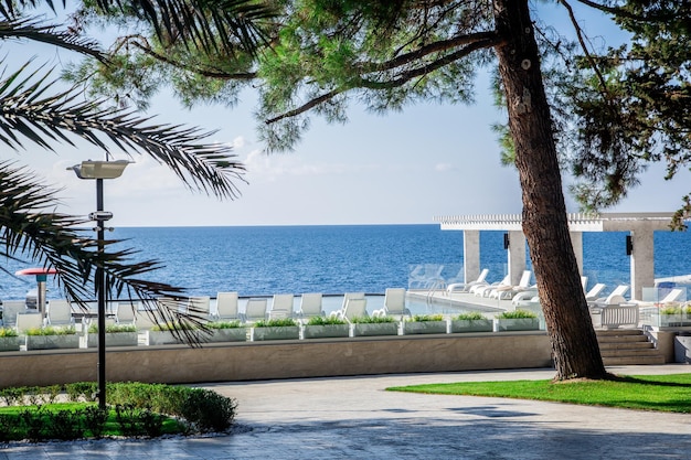 Bela vista do mar e da praia em Sochi, Rússia