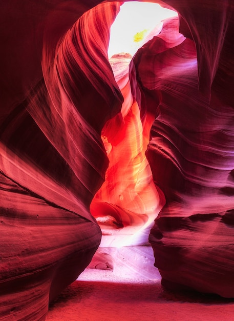 Bela vista panorâmica de incríveis formações de arenito no famoso antelope canyon