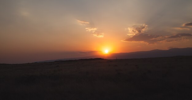 Bela vista Pôr do sol no campo