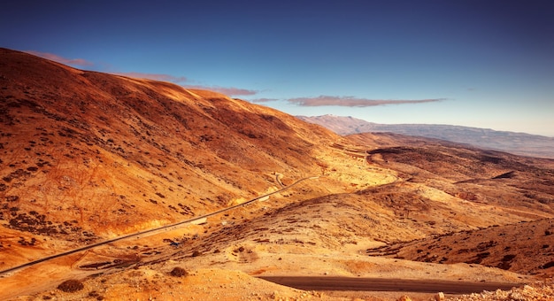 Belas paisagens montanhosas