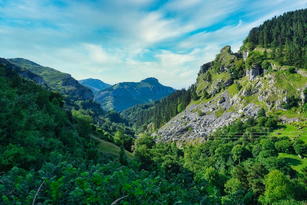 belas paisagens nos vales pasiegos cantábria