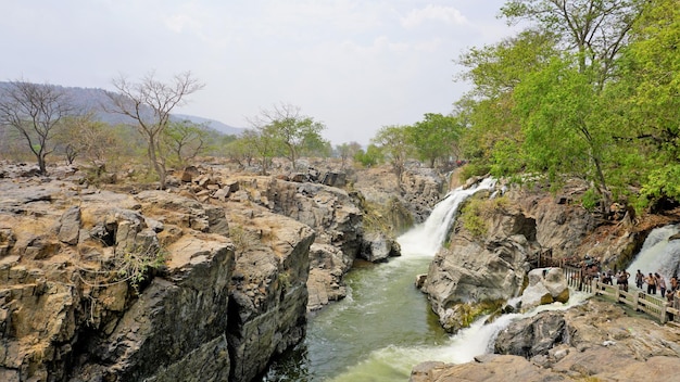 Belas paisagens ou vista panorâmica de hogenakkal Tamilnadu India Tourist place a 120 quilômetros da cidade de Bangalore