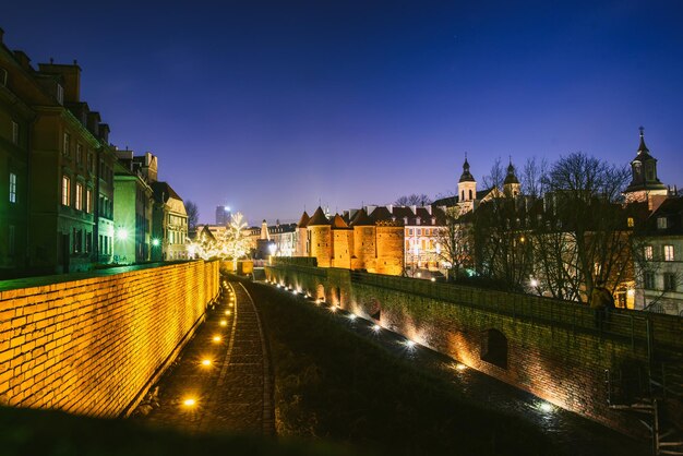 Foto beleuchtete stadt in der nacht