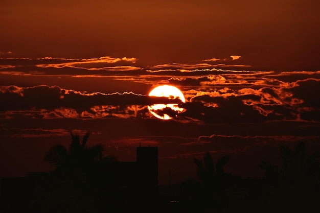 La belleza del sol naciente