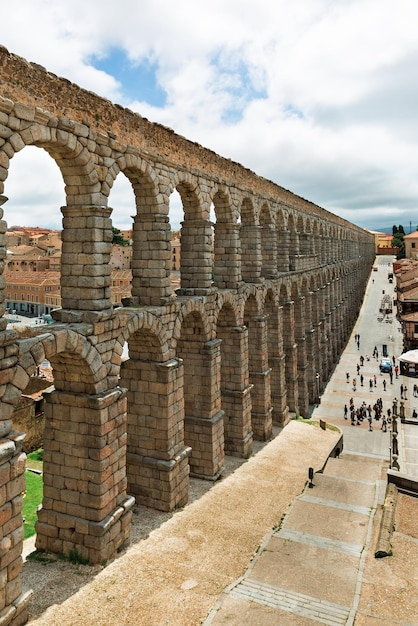 Belo, Aqueduto Romano em Segóvia Espanha