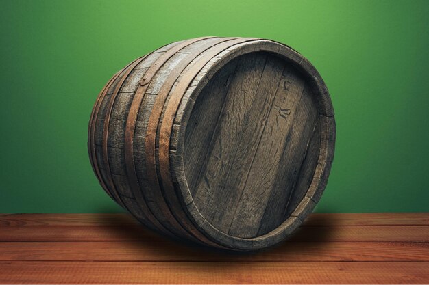 Belo barril de madeira em uma mesa de madeira vermelha e fundo de parede verde