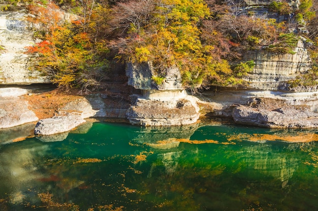 Belo outono em Tonohetsuri, Aizuwakamatsu, Japão