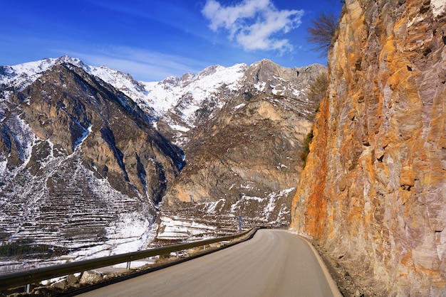 Benasque Straße in Pyrenäen Huesca Spanien