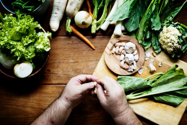 Bereiten Sie Gemüse zum Kochen vor