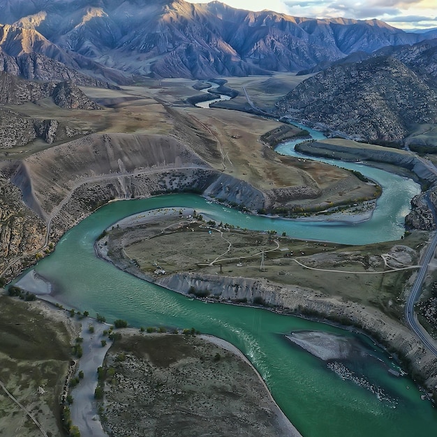 Berg Altai Fluss Draufsicht Drohne, Landschaft Altai Tourismus Draufsicht