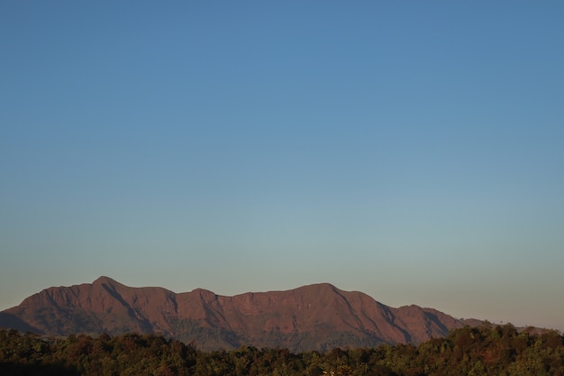 Foto berg in kanchanaburi